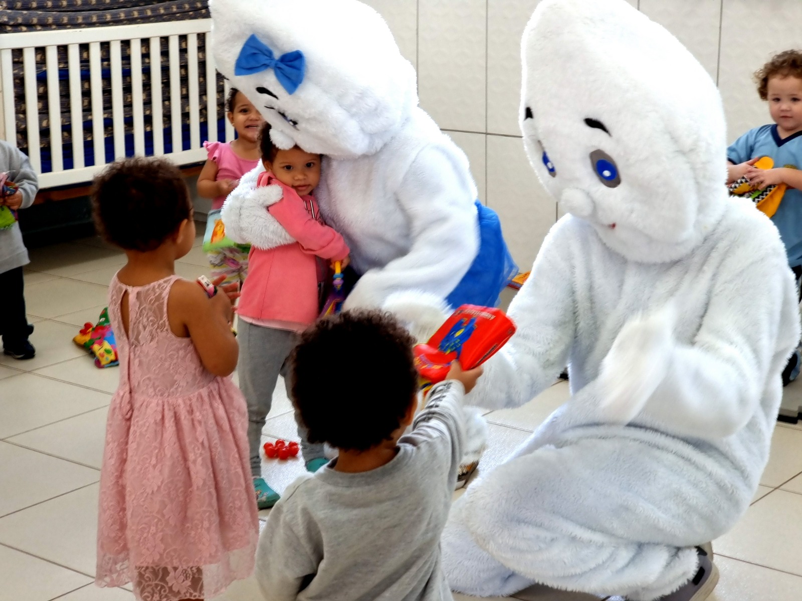 Sarandi intensifica estratégias de vacinação junto às unidades de ensino e prevê imunizar mais de 2 mil crianças 